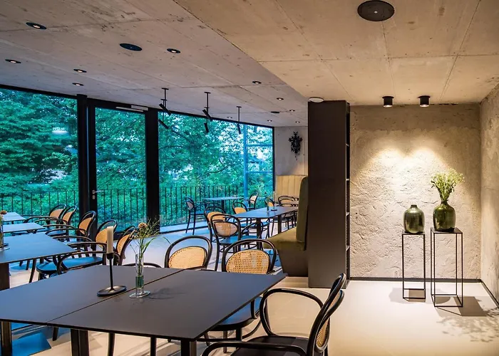 Lifestyle By Phillip Sigwart 3*