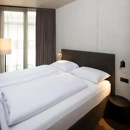 Bed & Breakfast Lifestyle By Phillip Sigwart