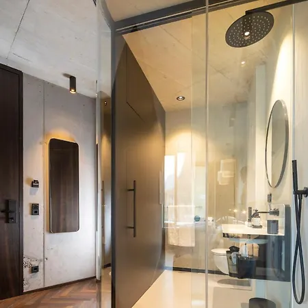 Lifestyle By Phillip Sigwart 3*